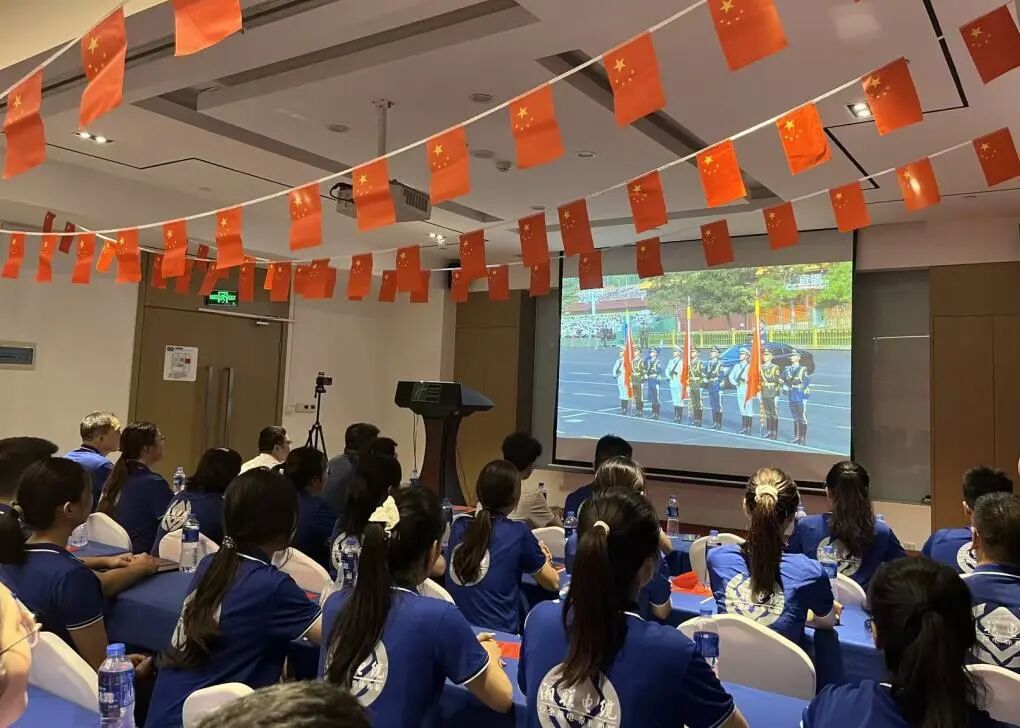 湘聯電纜集體觀看九三閱兵，汲取奮進力量！